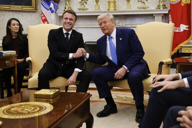 Trump kitért arra is, hogy „jól halad az a komoly párbeszéd is", amelyet Vlagyimir Putyin orosz elnökkel folytat a háború befejezéséről (Fotó: Beta/AP)