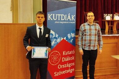 Vanka Csaba mentorával, Fúró Andor történelemtanárral (Fotó:Sinkovics József Műszaki Középiskola)