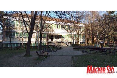 Az Óbecsei Egészségház (Kancsár Izabella felvétele)