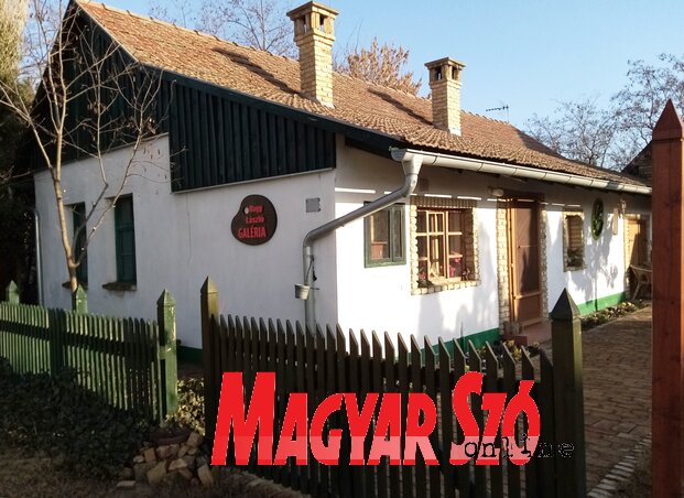 A kis házikóban nagyszerű rendezvények várják az érdeklődőket (Farkas Zsuzsa felvétele) A kis házikóban nagyszerű rendezvények várják az érdeklődőket (Farkas Zsuzsa felvétele)