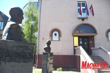 Az együttműködés nem korlátozódik csupán a veszettségvírusok kutatására (Fotó: Ótos András felvétele)
