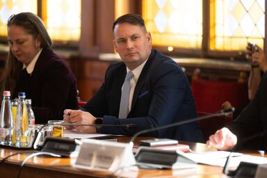 Fremond Árpád a KMKF testületének ülésén (Fotó: Facebook)
