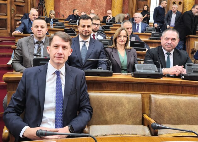 Miként a múltban, úgy a jövőben is a Vajdasági Magyar Szövetség kizárólag a magyar közösség tagjai érdekében fog dolgozni – emelte ki dr. Pásztor Bálint (Fotó: Facebook) Miként a múltban, úgy a jövőben is a Vajdasági Magyar Szövetség kizárólag a magyar közösség tagjai érdekében fog dolgozni – emelte ki dr. Pásztor Bálint (Fotó: Facebook)