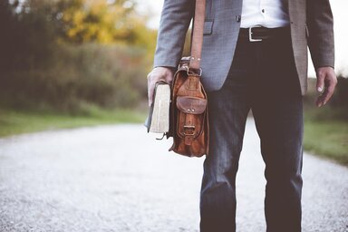 A tárcavezető hangsúlyozta, a döntés meghozatala előtt a kormány jogi és gazdasági szakembereivel konzultált (Fotó: pixabay.com)