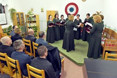 A megemlékezésre alkalmi műsorral készültek a helyiek (Fotó: Gergely Árpád)