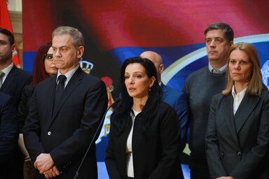Marinika Tepić középen (Fotó: Beta)