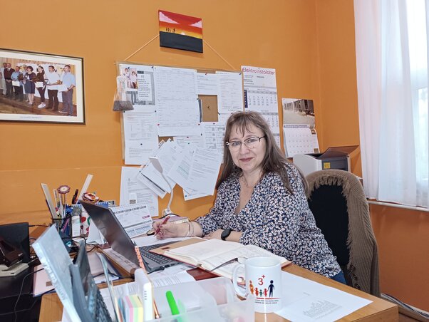 Cservenák Kancsár Izabella (Kazinczy Paszterkó Diana felvétele) Cservenák Kancsár Izabella (Kazinczy Paszterkó Diana felvétele)