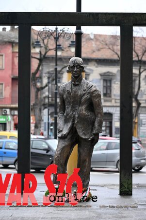A gimnazista Kosztolányi – Szarapka Tibor alkotása A gimnazista Kosztolányi – Szarapka Tibor alkotása