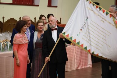 A Kárpát-medencei testvérszervezetek is képviseltették magukat a  jubileumi rendezvényen (Dér Dianna felvétele)