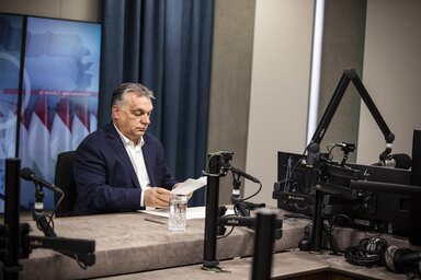 Orbán Viktor a Kossuth rádióban (Fotó: MTI)
