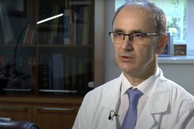 Prof. dr. Đuro Macut, a kormányalakító (Screenschot SZRT)