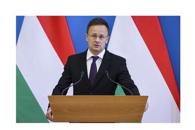 A külgazdasági és külügyminiszter szerint a viszontvámok kivetése 18 milliárd forintos áremelkedést jelentene Magyarországon (Fotó: MTI)