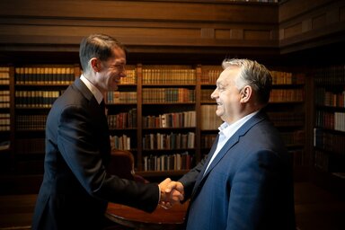 Viktor Orban i Balint Pastor u manastiru Karmelićana (Foto: Facebook/Dr Balint Pastor)