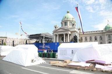 A háromnapos rendezvény keretein belül egy kétszázméteres szerb zászlót is kifeszítenek majd a résztvevők (Fotó: Beta)