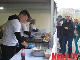 belgrád naggyűlés miting SNS SZHP