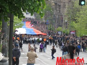 belgrád naggyűlés miting SNS SZHP