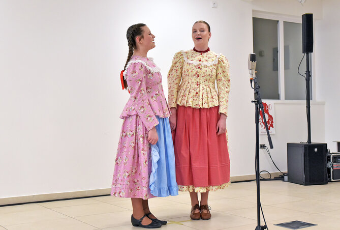 Közel száz énekes produkciót hallgatott meg a szakzsűri (Fotó: Gergely Árpád felvétele) Közel száz énekes produkciót hallgatott meg a szakzsűri (Fotó: Gergely Árpád felvétele)