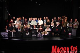 A Vajdasági Magyar Színjátszók 29. Találkozójának díjátadója Temerinben