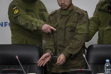 Készek részt venni fogolycserében, de Kínába szeretnének visszatérni az ukrán hadifogságba került kínai katonák (Fotó: Beta/AP)