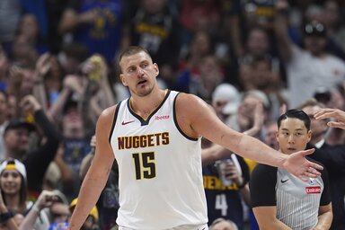 Nikola Jokić 18 pontot, 7 lepattanót és 3 asszisztot hozott össze a Houston elleni zárómeccsen (Fotó: Beta/AP)