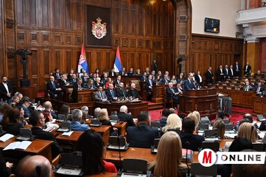 Đuro Macut kormányalakító ismerteti programját (Ótos András felvétele)