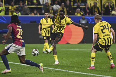 Serhou Guirassy mesterhármasa is kevésnek bizonyult a Barcelona ellen (Fotó: Beta/AP)