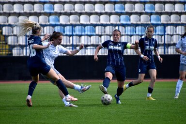 Az észak-bácskai derbin Szilusi Katarina (középen) szerezte a TSC gólját (Fotó: TSC)