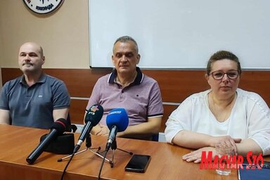 A sajtótájékoztató résztvevői: Robert Vunjak, Tihomir Farkaš és Mirjana Dražić (Fotó: Vidács Hajnalka)