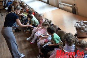 Az újvidéki Petőfi Sándor MMK-ba látogatott a Mézeskalács csapata