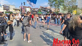 középiskolások tüntetése újvidéken