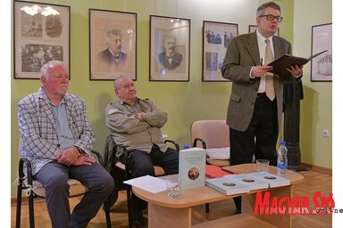 A könyvbemutatóra sokan kíváncsiak voltak (Gergely József felvétele)