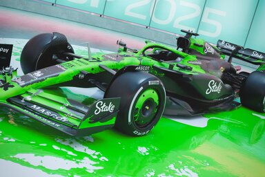 A Sauber művészi zöld-fekete látványvilágot választott (Fotó: facebook.com/Formula1)