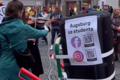 Augsburgban hegedűszó és vörös szőnyeg várta az érkező futókat (Fotó: X)