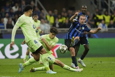 Frattesi (jobbról) aztán eltemette a katalán álmokat (Fotó: Beta/AP)