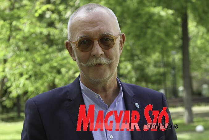 Gulyás István, az M5 kulturális csatorna igazgatója és műsorvezetője Gulyás István, az M5 kulturális csatorna igazgatója és műsorvezetője