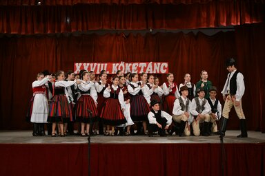 Másfél ezer gyermek érkezett az óbecsei Kőketáncra (Fotó: VMPE)