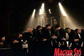 Kurázsi mama és gyerekei az Újvidéki Színházban