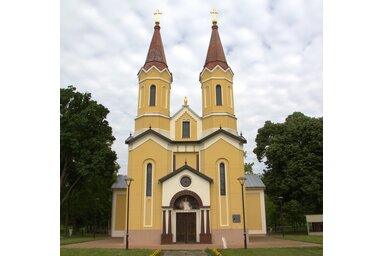 A doroszlói kegytemplom (Fotó: Diósi Árpád)