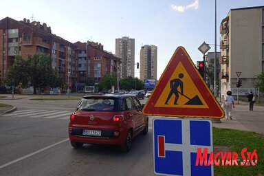 A Limánon zajló csatornahálózat-felújítási munkálatok miatt május 26-a és június 15-e között ideiglenesen módosul a 4-es, a 11A és a 11B autóbuszok útvonala (Fotó: Szeli Balázs felvétele)