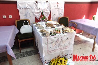 Egy feldíszített asztal tavaly (Archív fotó: Vidács Hajnalka)