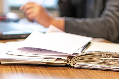 Az előző év azonos negyedévéhez képest a foglalkoztatottak száma 15.400 fővel nőtt (Fotó: pixabay.com)