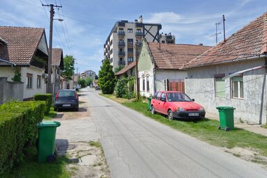 Az utca egy neves olaszországi horvát reneszánsz festő nevét viseli / Patyi Szilárd felvétele