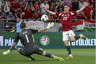 Sallai Roland ugyan többször is jó helyzetben volt, a gólszerzés azonban elmaradt (Fotó: MTI)