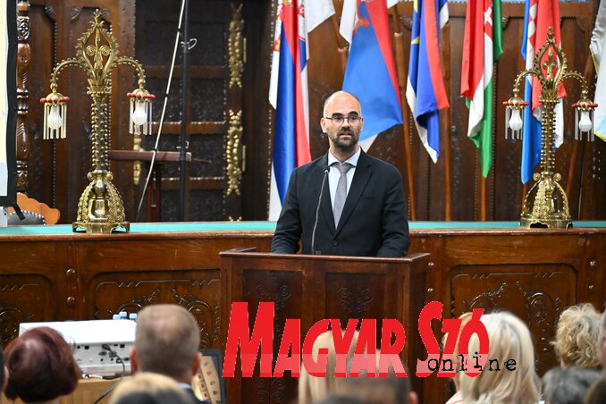 Perényi Lóránt (Molnár Edvárd felvétele) Perényi Lóránt (Molnár Edvárd felvétele)