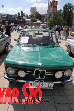 A Bayerische Motoren Werke 02-es sorozatának darabjai 1966 és 1977 között hagyták el a müncheni gyár futószalagját. Nyolcszázezernél is több készült belőle (Fotó: Diósi Árpád) A Bayerische Motoren Werke 02-es sorozatának darabjai 1966 és 1977 között hagyták el a müncheni gyár futószalagját. Nyolcszázezernél is több készült belőle (Fotó: Diósi Árpád)