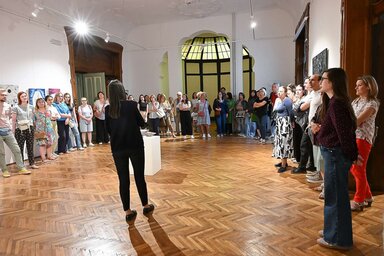 Az épületsétát Nela Tonković és Kucor Tamara vezette (Molnár Edvárd felvétele)