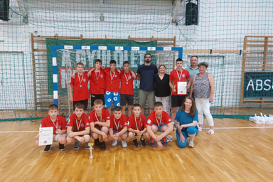 A bezdániak csapata a kupaversenyen (Fotó: Testvériség-egység Általános Iskola)