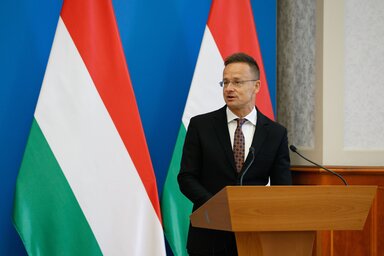 Szijjártó Péter szerint a kormány a végletekig harcolni fog a terv ellen (Fotó: MTI/Kocsis Zoltán)