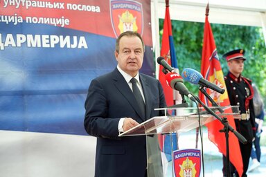A tárcavezető hangsúlyozta, nem megengedett a létfontosságú közlekedési útvonalak blokádja (Fotó: Beta)
