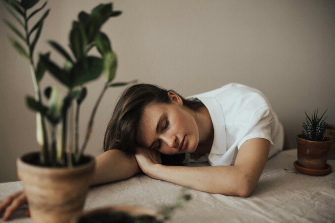 Egy anyuka akkor szundít, amikor éppen el tud kapni egy szabad pillanatot (Fotó: Pexels) Egy anyuka akkor szundít, amikor éppen el tud kapni egy szabad pillanatot (Fotó: Pexels)
